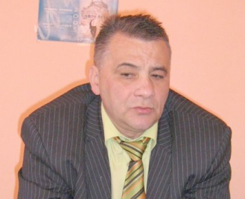 Pronunţarea în dosarul de profanator al lui Metin Cerchez, amânată de judecătorii brăileni